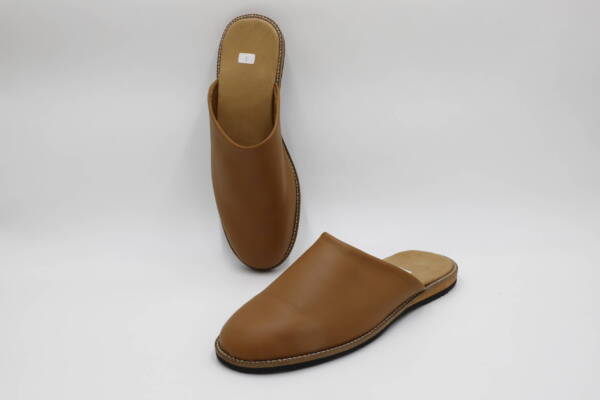 Genuine leather men’s clogs and mules – stylish, durable & comfortable