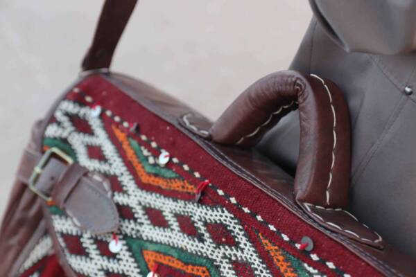 Handmade kilim duffle bag – artisan-crafted with vintage kilim and leather